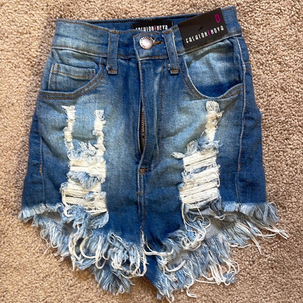 Jean shorts. Sexy. Fashion nova.  Front zipper